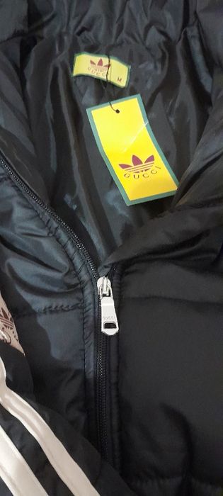 Продам куртку жіночу нову
