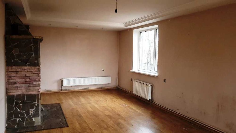 Продаж будинку та землі в с.Бобрик Київської обл. 51700$