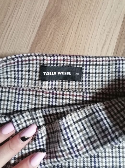 Krótka Spódniczka w kratkę Tally Weijl