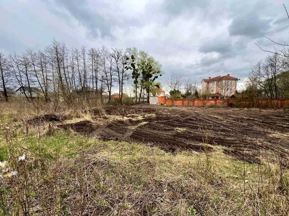 Київ, вул Свято-Георгіївська, земельна ділянки 10 сот. під будівництво