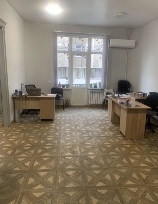 Оренда офісу | ЦЕНТР | Біля фонтану