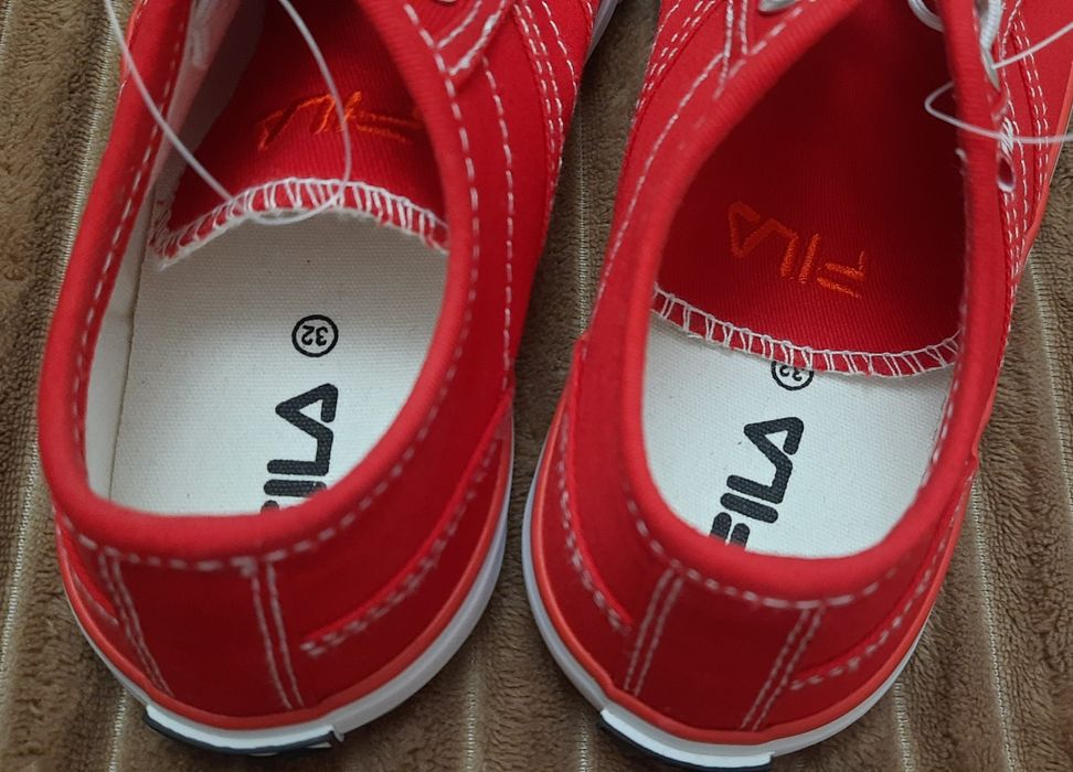 Кеди оригінал Fila  33 розмір