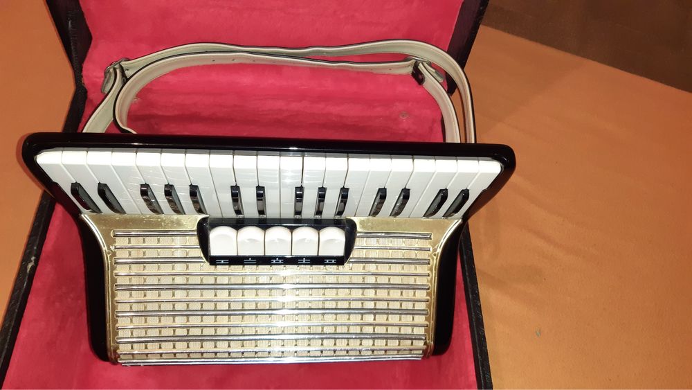 accordion HOHNER concerto |||