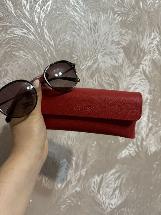 Очки солнцезащитные guess оригинал оправа
