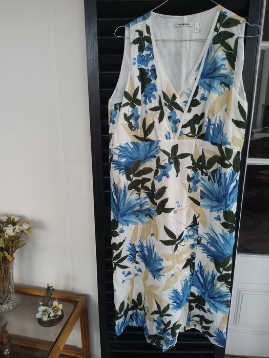 Vestido floral - Punto Roma - Tamanho 42