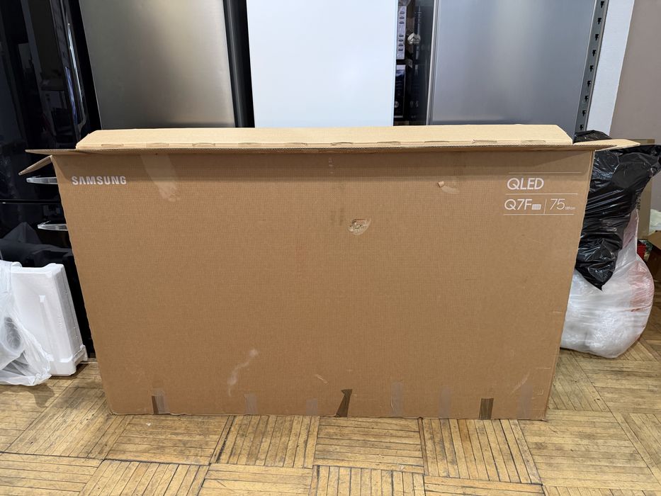 Телевізор Samsung GQ75Q7FAAU з Німеччини