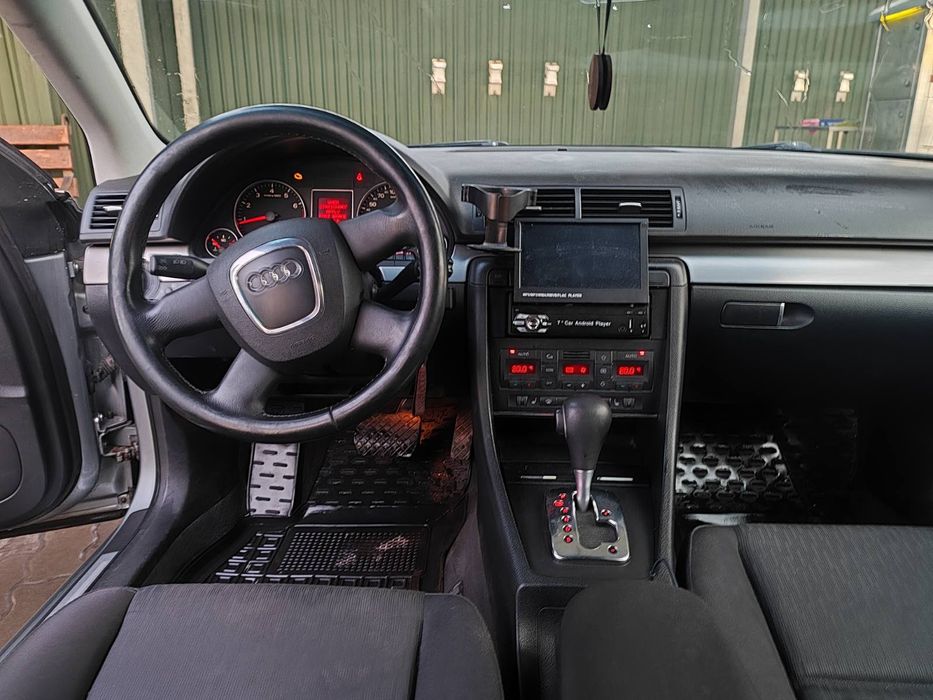 Продам Audi A4,в хорошому стані