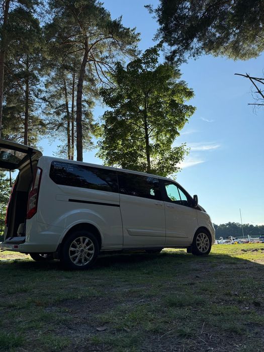 Wynajem Busa 8 osobowy automat