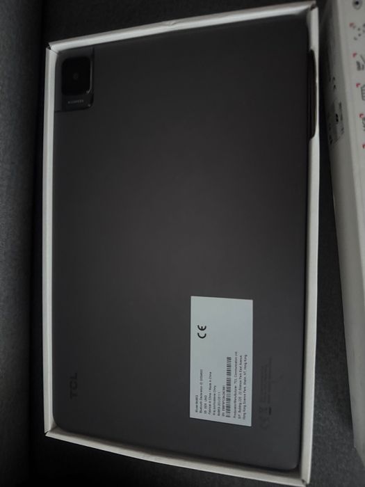 Tablet TCL stan idealny