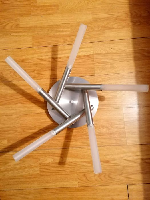 Candeeiros de teto em aço inox com lâmpadas led