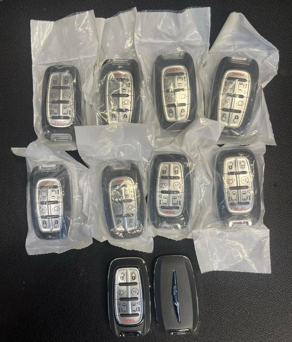 Kluczyk Chrysler Pacifica Oryginalny kluczyk Continental kodowanie