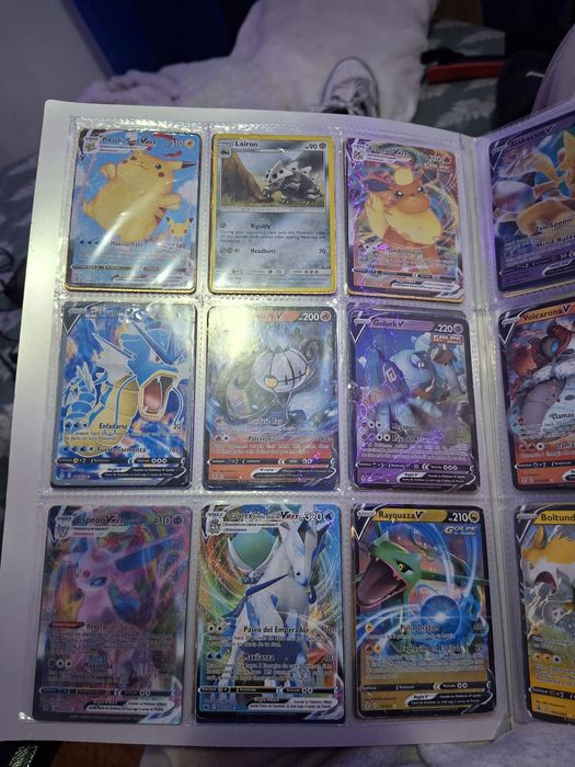 Caderneta de cartas de pokemon