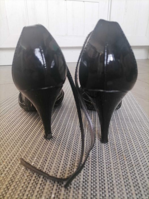 Szpilki, buty Bata rozm 39