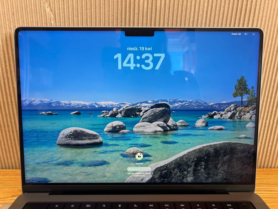 Apple MacBook Pro M2 Pro 14" (2023) 14,2” / M2 Pro / 16GB / 1TB SSD...