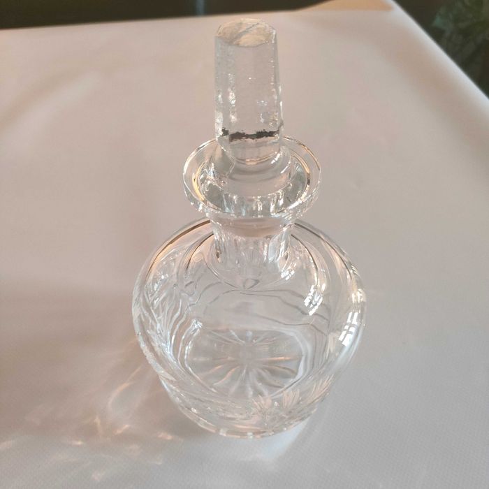 Karafka kryształowa z korkiem elegancka