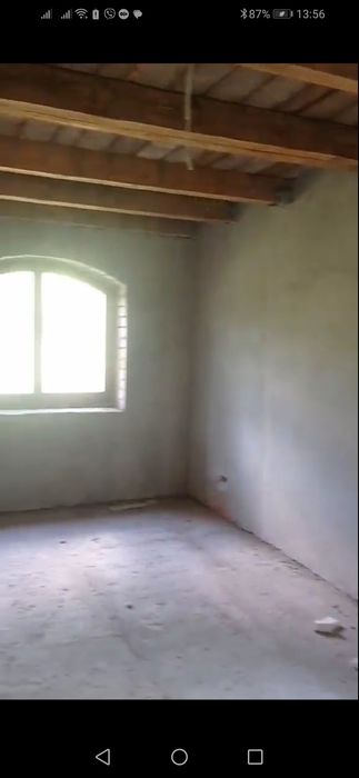 Продається добротній будинок недалеко від міста