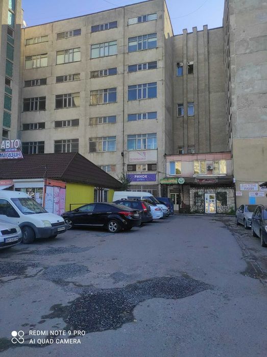 Продаж торгового приміщення 550кв.м/900 у.о/кв.м