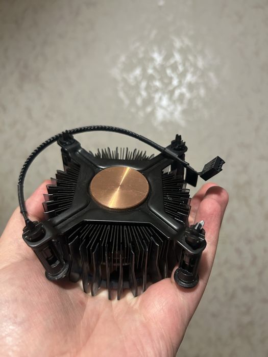 боксовый) кулер Intel,