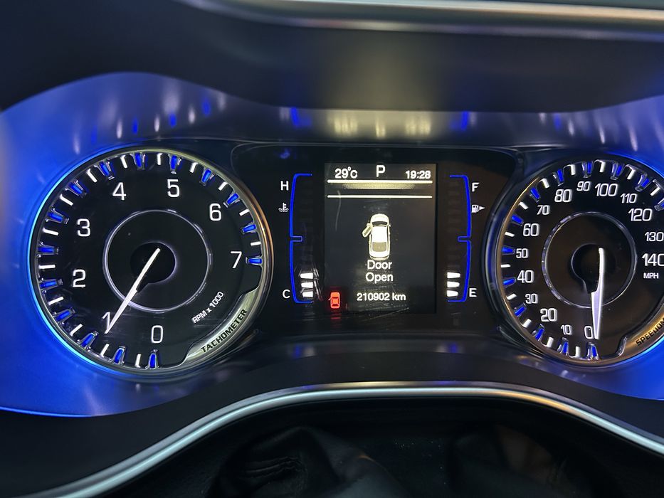 Chrysler 200 | 2015 | 2.4 бензин | 9-ступ. АКПП