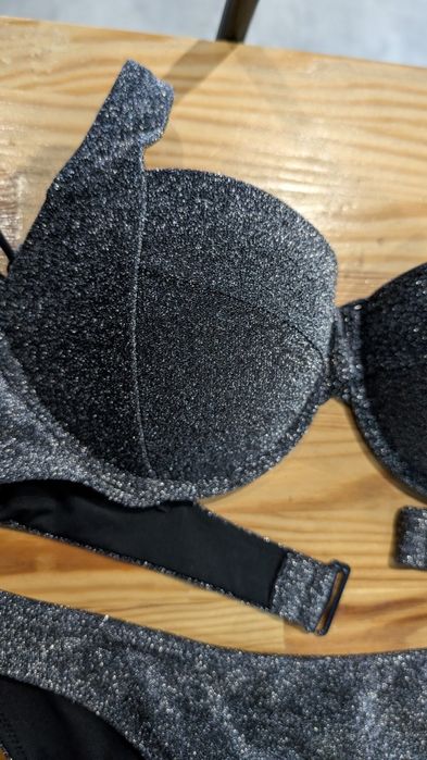 Продам новий купальник Victoria's secret з люрексом