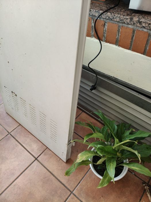 Porta metálica branca