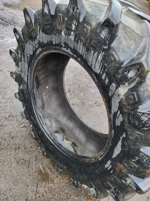Opona 520 70 R34