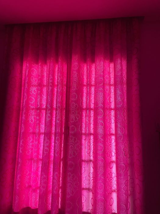 Conjunto almofadas e cortinado