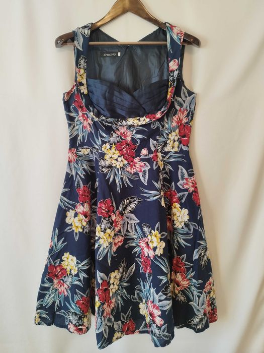 Sukienka wizytowa granatowa z kwiatami L 40