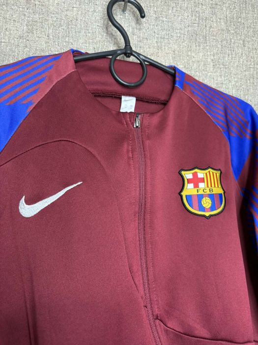 Bluza rozpinana sportowa Nike FCB 18