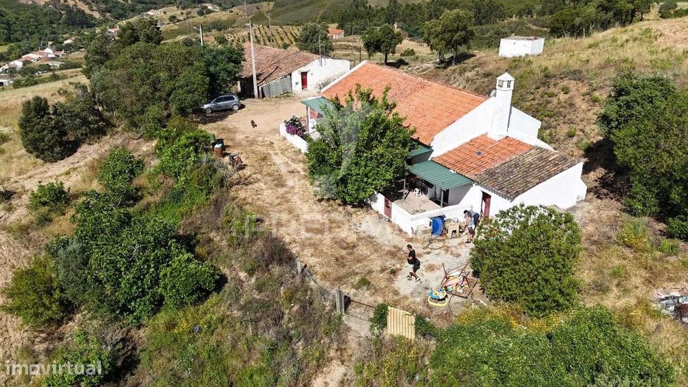 Monte Alentejano A 50 Km Da Costa Com 90.000 M2 Com Sobreiros — Santana da Serra, Beja