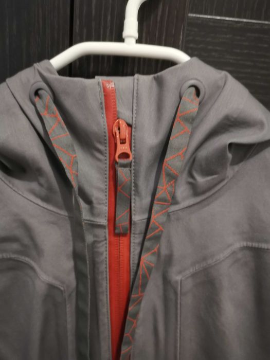 Audi casaco de chuva desporto Maloja tamanho xs (38/40)