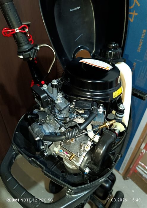 Sprzedam silnik zaburtowy SUZUKI 2.5 KM z krótką stopą.