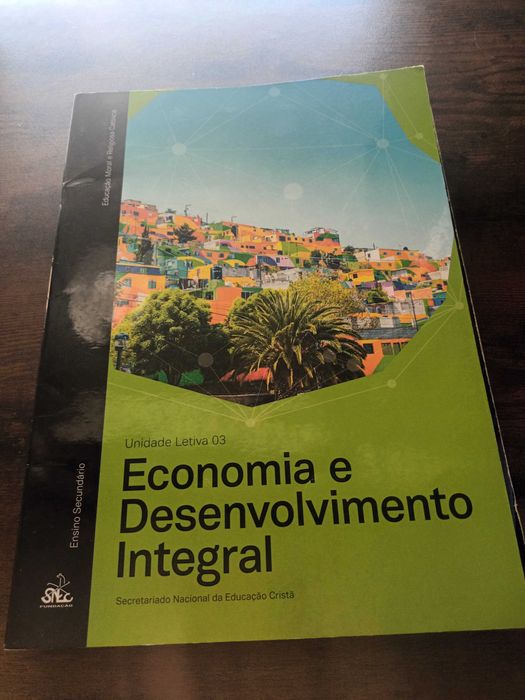 Material escolar livris 10 e 11 ano lectivo