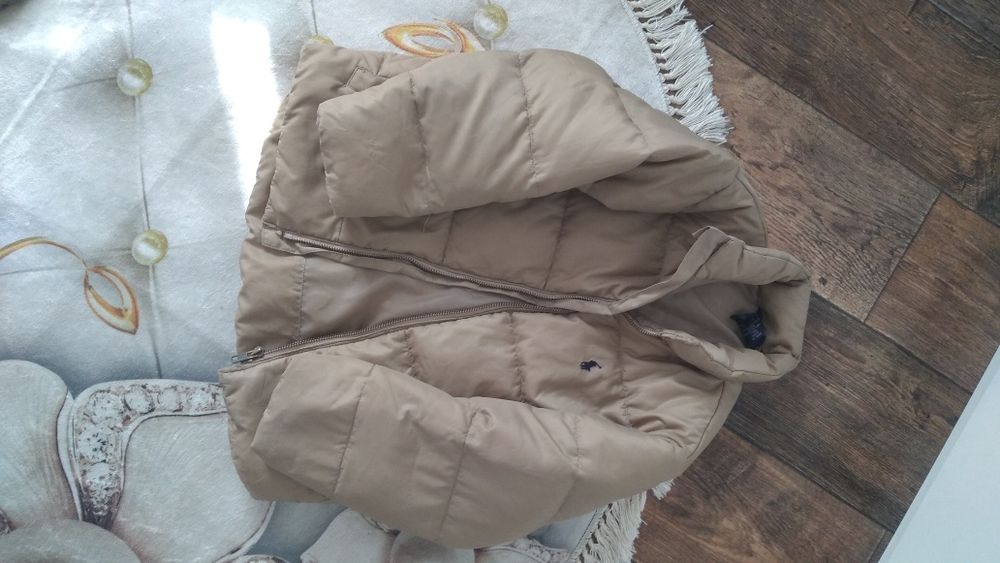 Piękna beżowa kurtka chłopięca Ralph Lauren 116