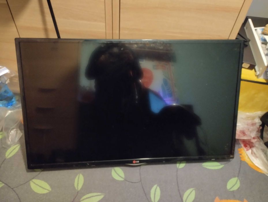 Telewizor LG 42LN575S-ZE