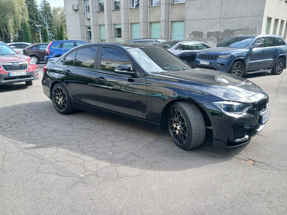ПРОДАМ BMW F 30 2017 року