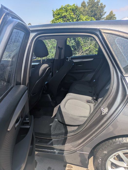 BMW 218D 150 CV  FULL EXTRAS Impecável
