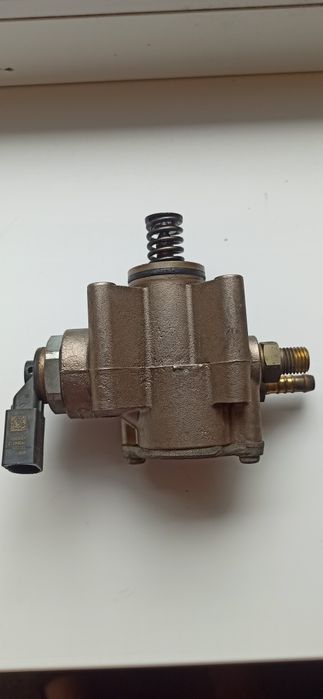 ТНВД Volkswagen Golf V FSI