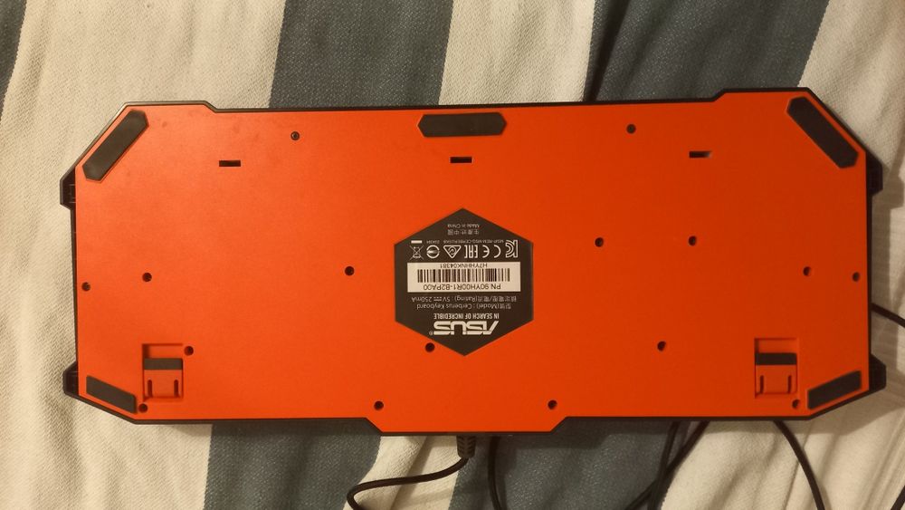 Teclado Gaming Asus Cerberus