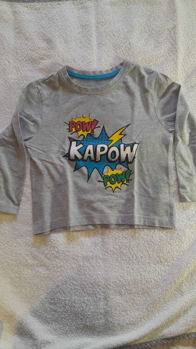 Várias peças roupa criança