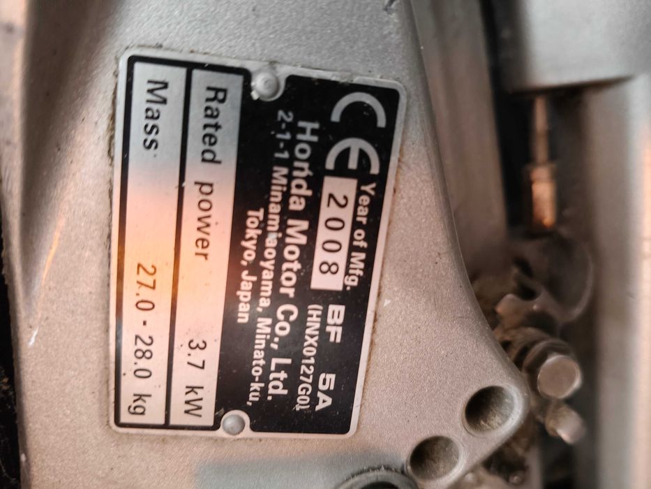 Łódka kabinowa z przyczepka podłodziową + silnik zaburtowy Honda 3.7