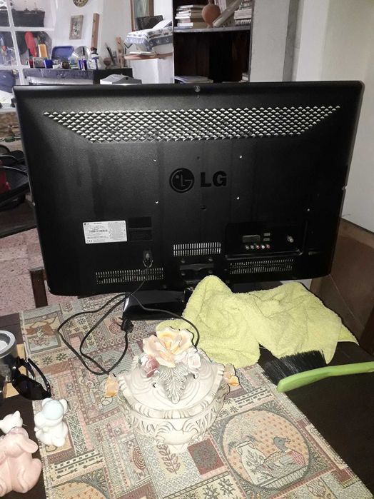 LCD LG Bom Estado