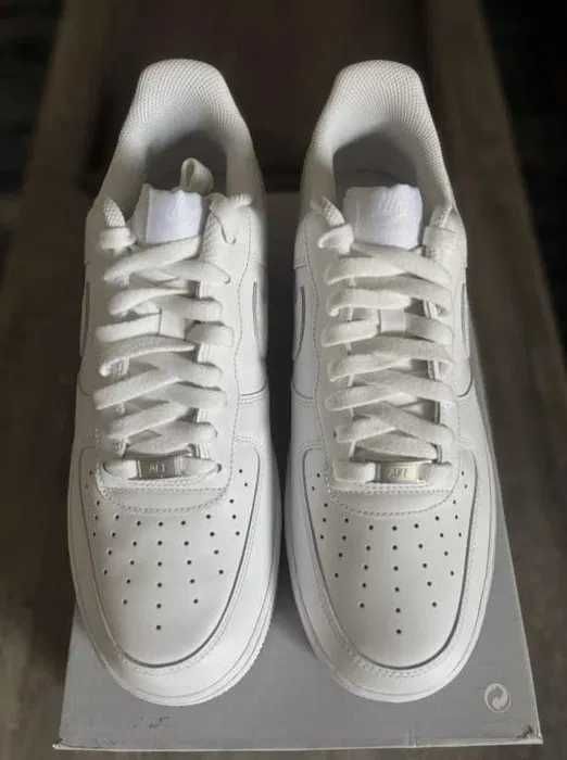 Nike Air Force 1 Low '07 Biały R.45