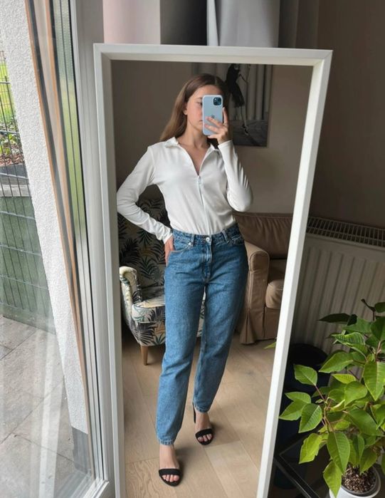 Продам боді з довгим рукавом білого кольору