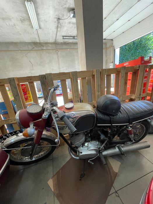 Vendo Yamaha antiga em bom estado