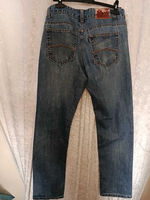 Emporio Armani spodnie jeans