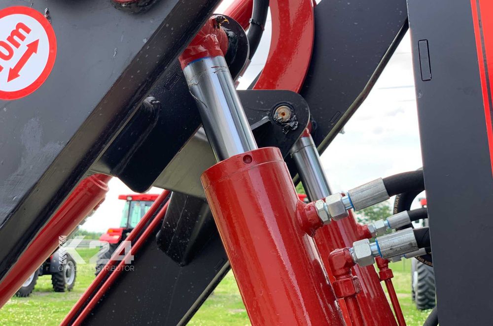 Турецький навантажувач на трактор (КУН) Professor