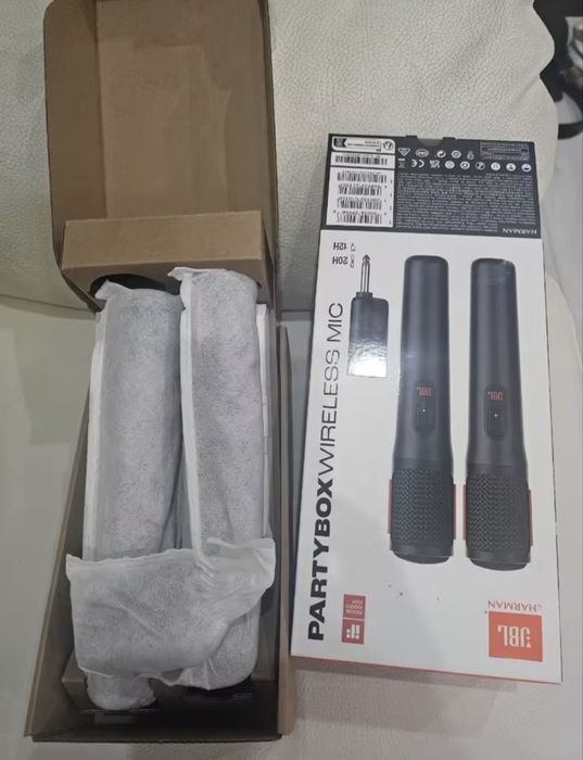 Microfones JBL Partybox Sem fios