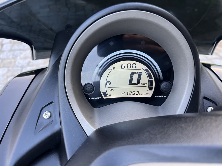 Yamaha Nmax 125 20.000km