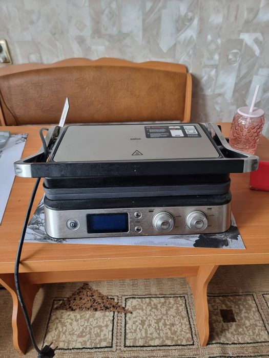 Продам гриль Браун 9